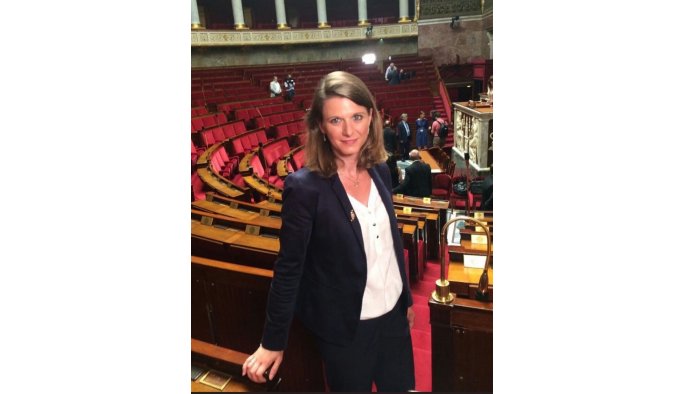 Kadın milletvekiline çirkin saldırı