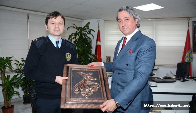 Emniyet Müdürü makamında ölü bulundu!