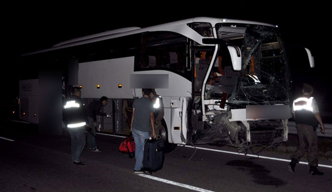 Giresun'dan kalkan yolcu otobüsü kaza yaptı: 3 yaralı