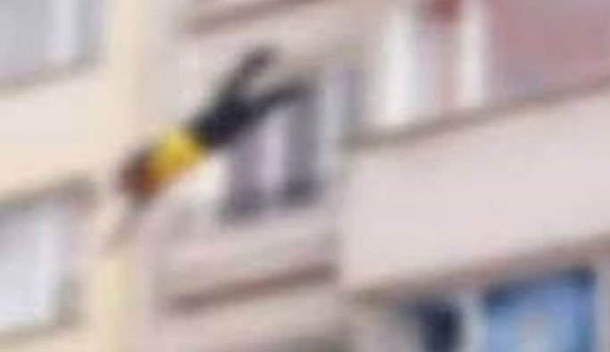 Trabzon'da acı olay: 4. kattan düştü...