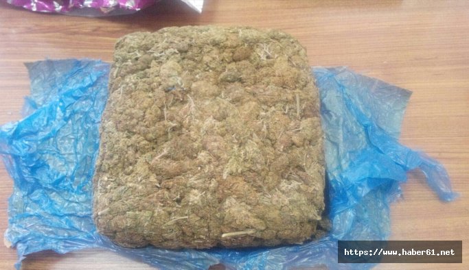 Trabzon'da şüpheli kaçtı, polis uyuşturucuyu yakaladı