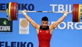 Daniyar İsmayilov'a uyarı: Kimse vazgeçilmez değil