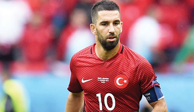Arda Turan'dan Milli Takım açıklaması: Dönecek mi?
