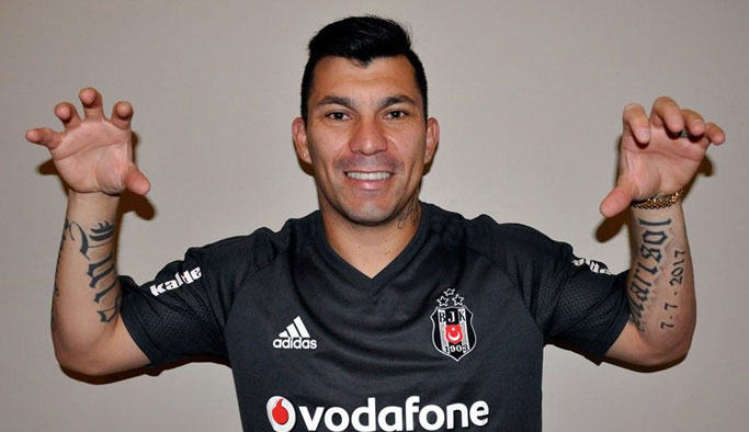 Medel Beşiktaş ile imzaladı