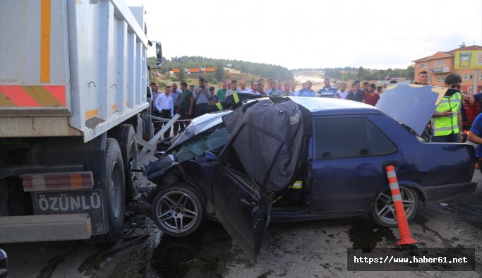 Otomobille kamyon çarpıştı: 1 ölü, 2 yaralı