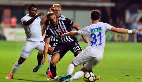 Beşiktaş  açılışta puan kaybetti