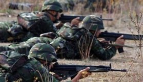 PKK'lılarla çatışan bir asker yaralandı