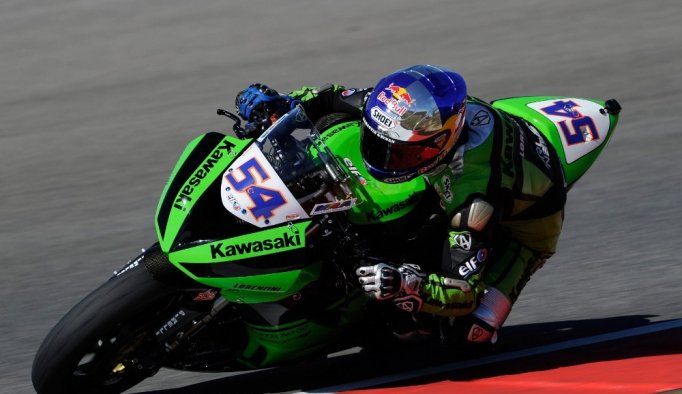 Sofuoğlu, zirveye yakınlaştı