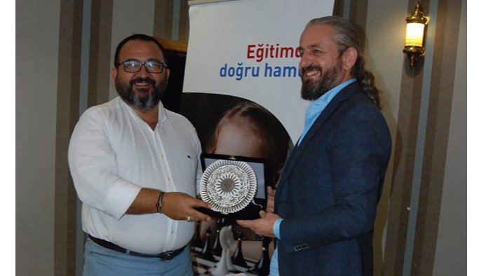 Düşünür Okulları Yönetim Kurulu Başkanı Behçet Yavuz; "Trabzon eğitimde geri kalmadı şu anda finali yapıyor!"