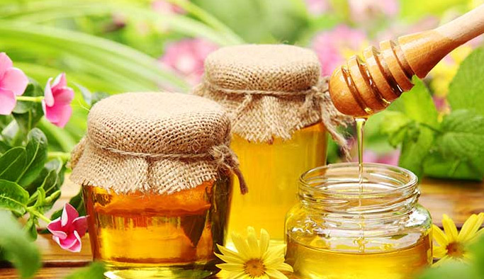 D.Karadeniz'e gelen Arap turistlerin bal aşkı