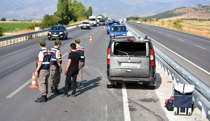 Trabzon'a gelen aile kaza yaptı: 1 çocuk öldü 4 kişi yaralandı
