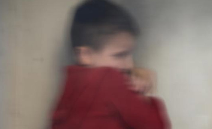 4 erkek çocuğu internet üzerinden...