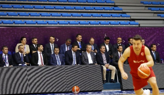 Erdoğan, 12 Dev Adam’ı ziyaret etti