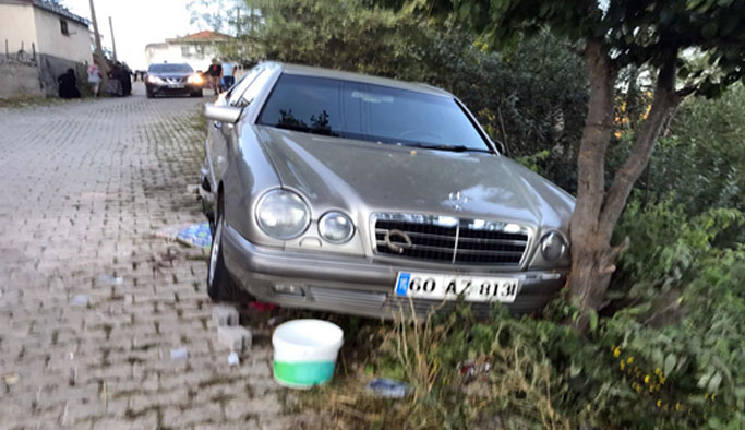 El freni çekilmeyen araç faciaya neden oldu: 1 ölü, 1 yaralı