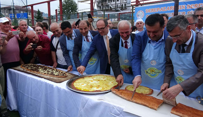 Rize'de pide festivali: 3 bin pide 3 dakika...