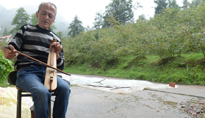 "Emice"nin karanlık dünyası kemençenin nağmeleriyle aydınlanıyor