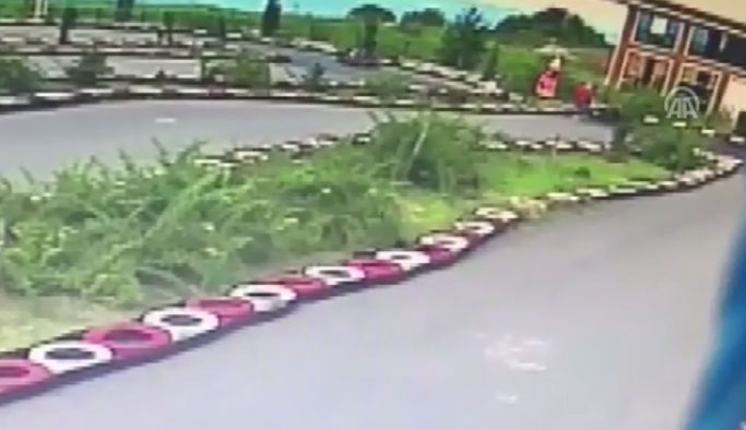 Eğlenmek isterken canından oluyordu: Kaza anı kamerada