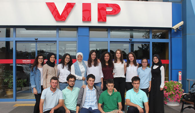 Trabzon'da başarılı öğrenciler Ankara'yı geziyor