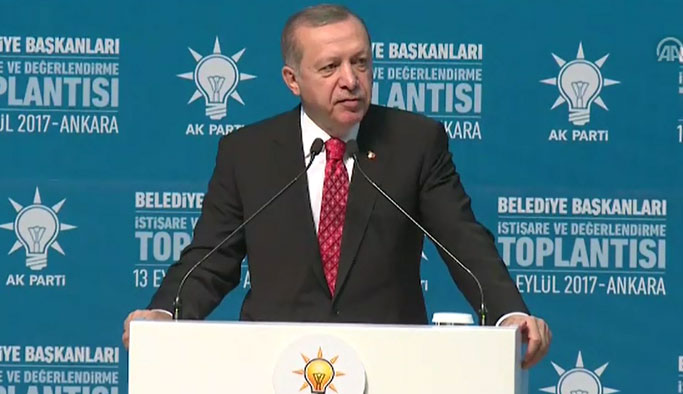 Erdoğan 884 belediye başkanını uyardı