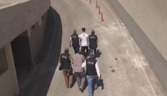 Canlı bomba yakalandı