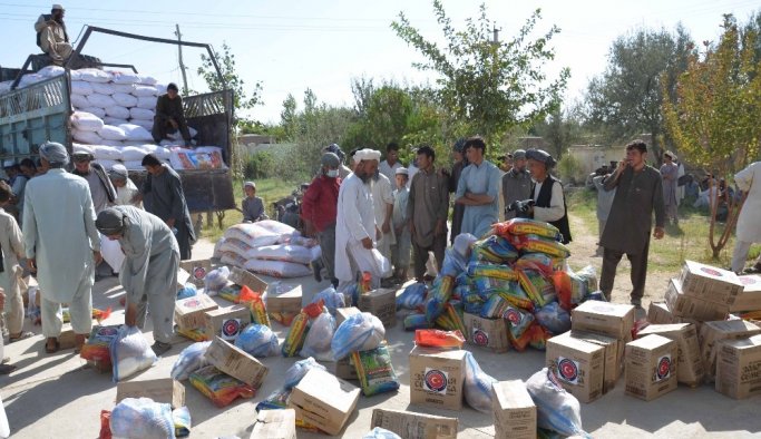 TİKA’dan Afganistan’da 500 göçmen aileye insani yardım