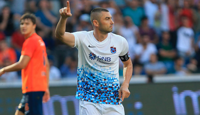 Burak Yılmaz tekrar sahnede