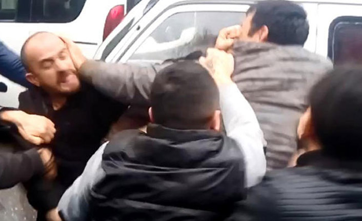 Yol ortasında kavga!