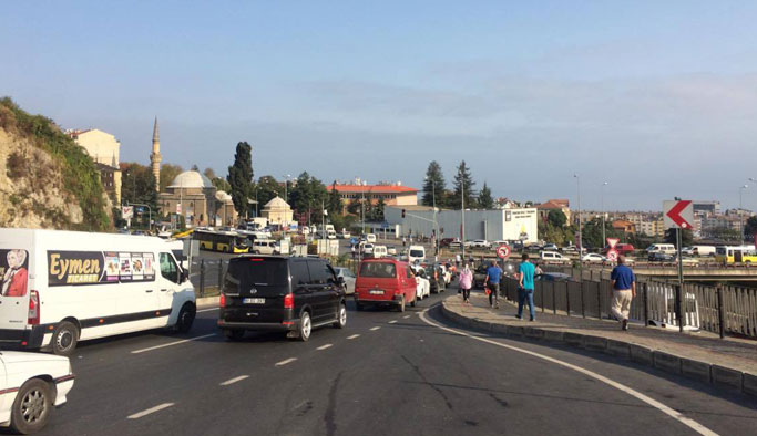 Trabzon trafiğinde okul yoğunluğu