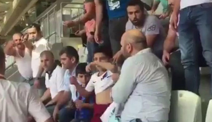 Trabzonsporlu Rafet, Beşiktaş maçında