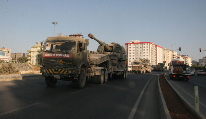 Sınıra topçu bataryası sevk edildi