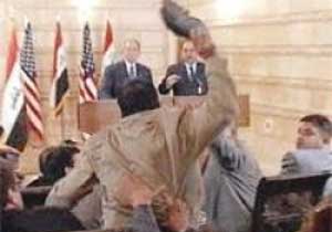 Bush'a ayakkabıya 3 yıl hapis