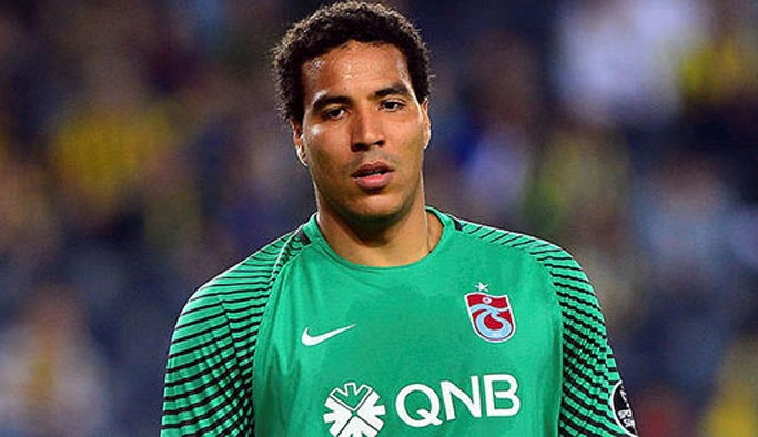 Esteban Yanal'ı çok kızdırmış!