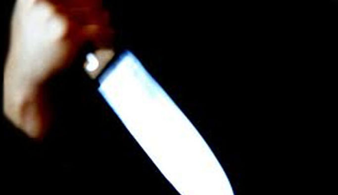 Doktor, hasta yakını tarafından bıçaklandı