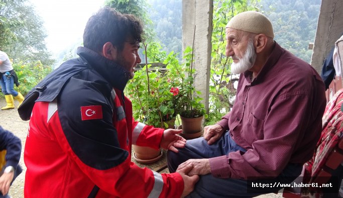 Rize'de sel mahsurlarına kurtarma operasyonu