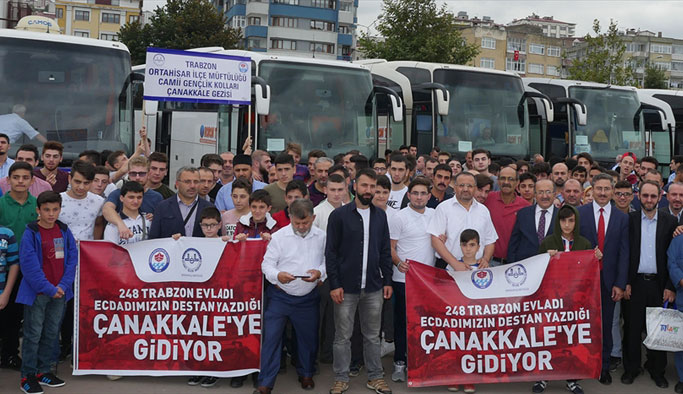 Trabzonlu Gençler Çanakkale yolundu