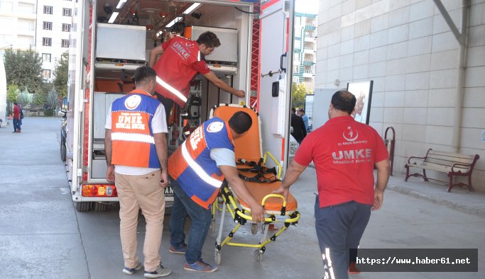 25 öğrenci yemekten zehirlendi