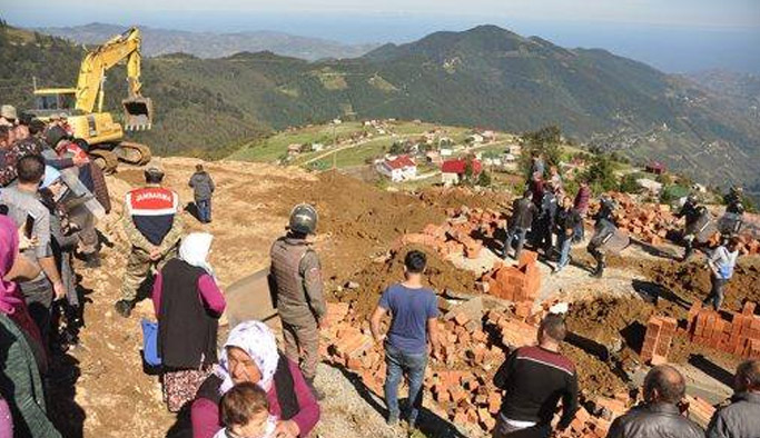 Haydar Revi’den Haluk Pekşen’e gönderme