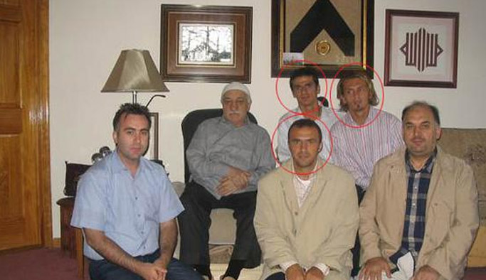 Eski futbolcular ve Gülen...