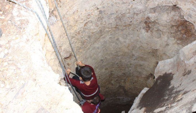 10 metrelik kuyuya düştü yarasız kurtuldu - Adıyaman haberleri