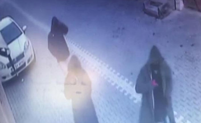 Soyguncular arkasına bakmadan kaçtı!