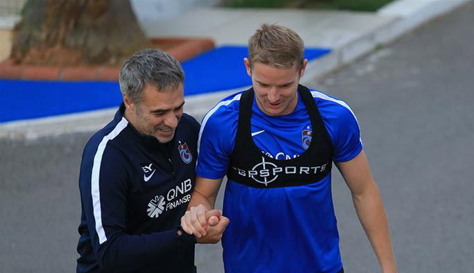 Trabzonspor'un yeni transferi formayı kaptı bırakmıyor