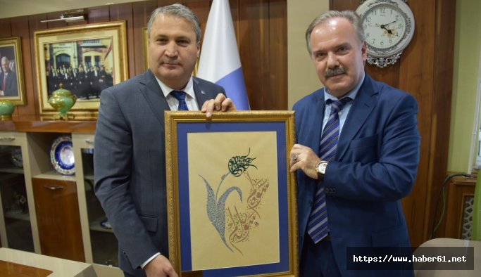 Sürmene ve Yunusemre Belediyeleri kardeş oldu