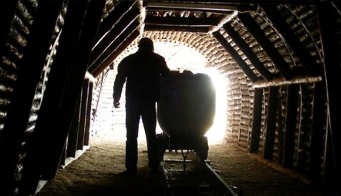 Maden faciasına 3 tahliye