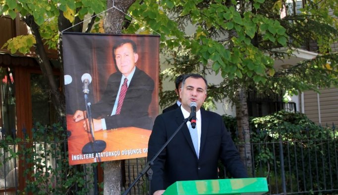 Ahmet Taner Kışlalı ölüm yıldönümünde anıldı