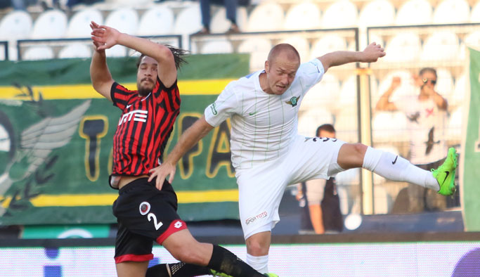 Akhisar Gençlerbirliği'ni deviremedi