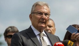 Deniz Baykal'ın durumu ciddiyetini koruyor