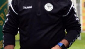 Mustafa Reşit Akçay'dan sonra o da ayrıldı