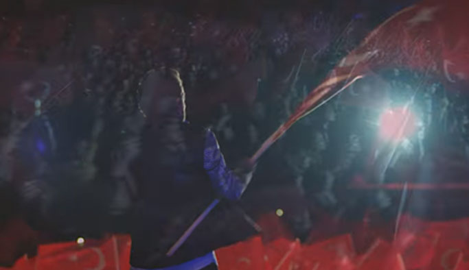 Kenan Doğulu'dan 29 Ekim klibi