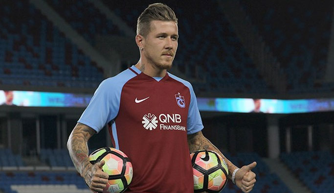 “Kucka’nın menajerinin parasını cebimden ödedim”