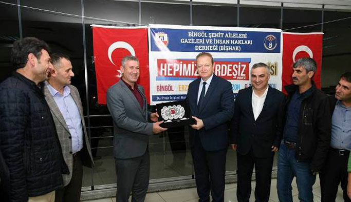 Bingöl şehit aileleri Karadeniz turunda